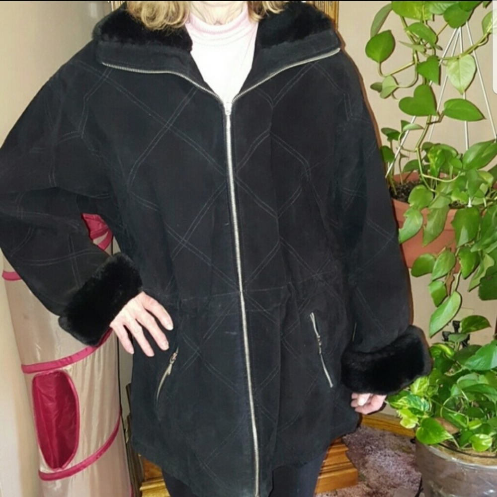 MIDDLEBROOK PARK BLACK SUEDE LEATHER COAT LIKE NEW